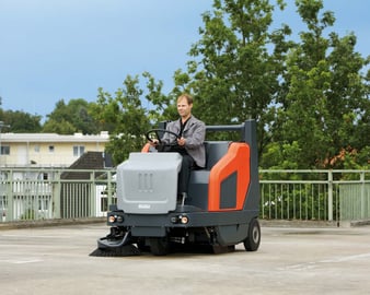 Sweepmaster-B-P-D1500-RH-Industrial-Floor-Sweeper-2