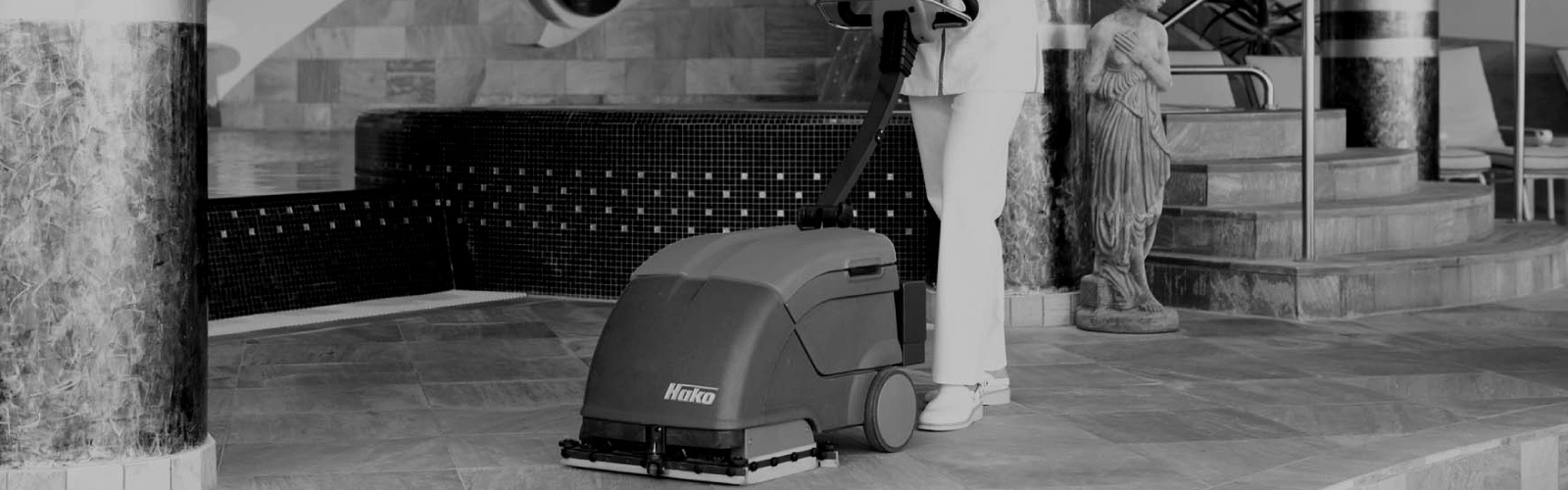 Scrubmaster B10 Industrial Battery Electric Floor Scrubber - 35cm