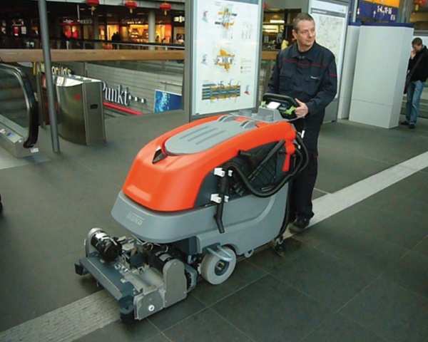 Scrubmaster-B90-B90-CL-Floor-Scrubber-5