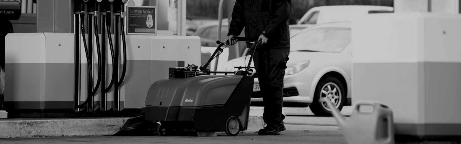 Sweepmaster B/P 650 Industrial Floor Sweeper or Carpet Area Vacuum